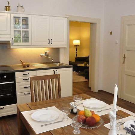 Atmospheric Quiet Apartment براغ المظهر الخارجي الصورة