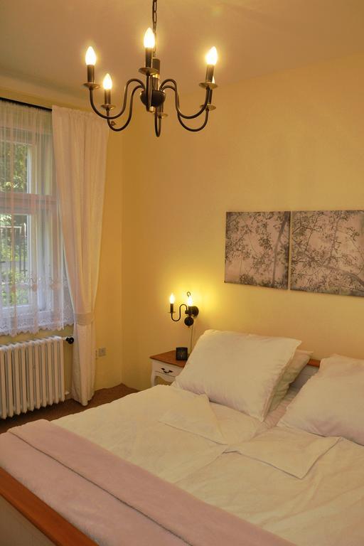 Atmospheric Quiet Apartment براغ المظهر الخارجي الصورة